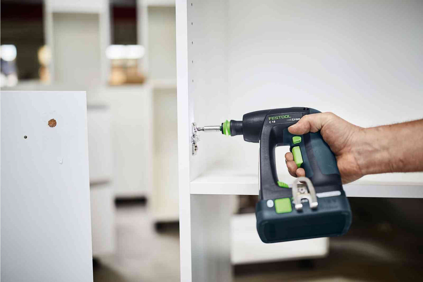Festool Akku-Bohrschrauber C 18-Basic (mit Werkzeugfutter, Magnet-Bithalter, Schnellspannbohrfutter, Bit, Gürtelclip), im Systainer