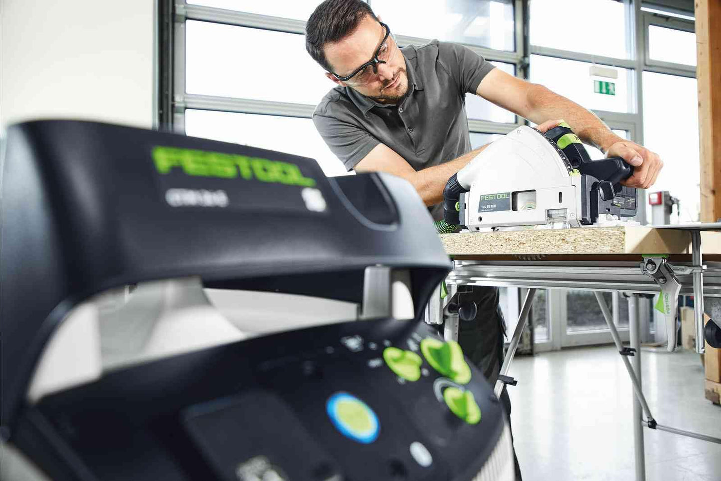 Festool Absaugmobil CTM 36 E CLEANTEC (mit Hauptfilter, SELFCLEAN Filtersack, Saugschlauch glatt Ø 27/32 x 3,5 m, Verschlussdeckel für Ansaugstutzen)