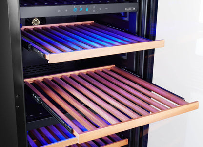 BODEGA43-145 Weinkühlschrank mit 3 Temperaturzonen, 145 Flaschen, 41 dB, Einbau und Freihstehend, Schwarze Vollglas-Designtür, 7 Ausziehbare Schubladen aus durchsichtig lackiertem Sapele Holz
